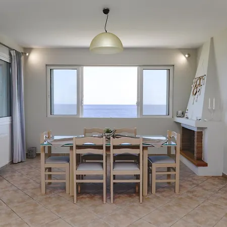 Niriides Beach House Prázdninový dům *
