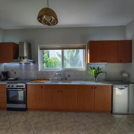 Holiday home Niriides Beach House