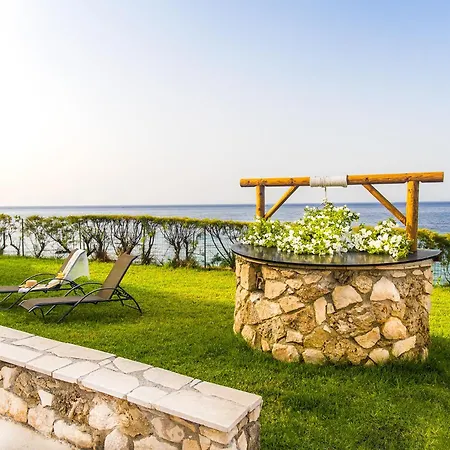 Niriides Beach House