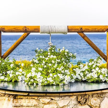 Holiday home Niriides Beach House *